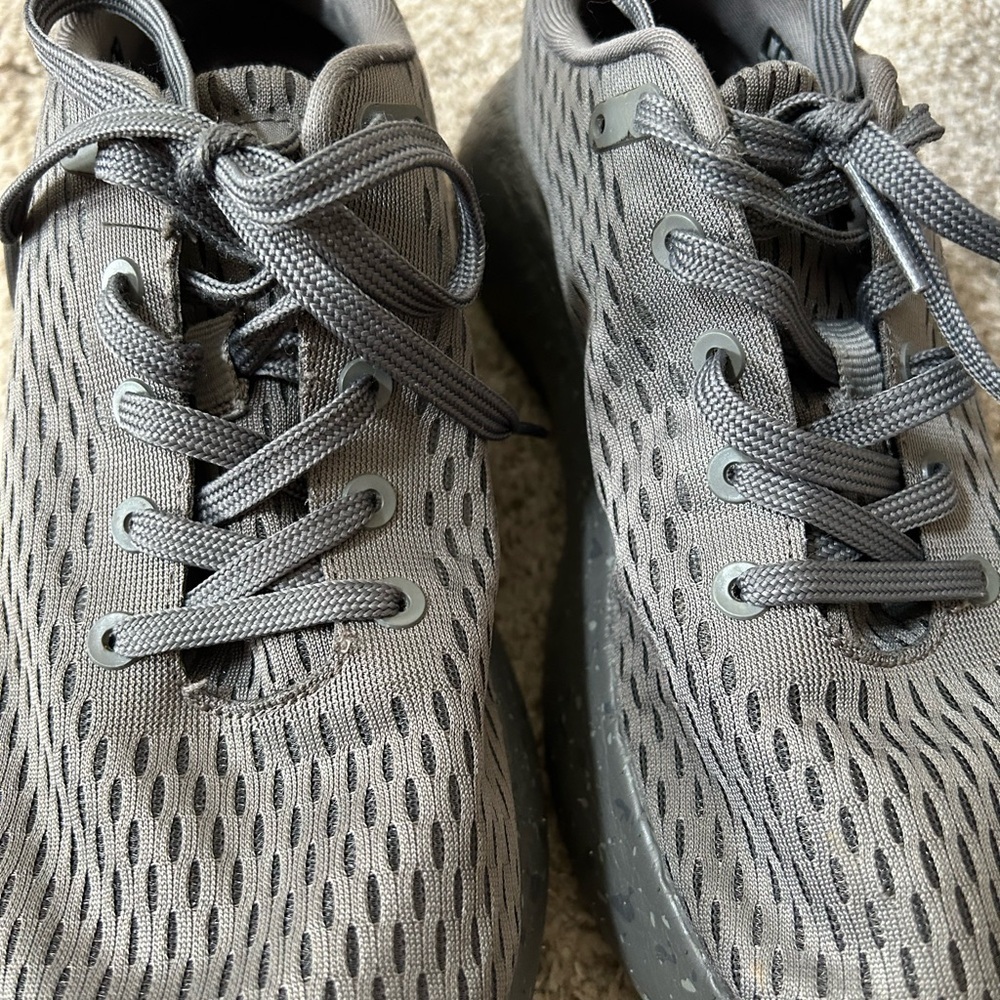 NOBULL Grey Surface Runner Rip Stop Sneakers. Men’s 8/womens 9.5. EUC. Running - Picture 9 of 16